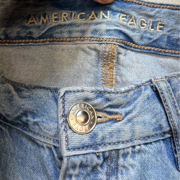 American Eagle Womens Straight Leg Jeans Size 4 Distressed Blue Denim Casual - Picture 2 of 11